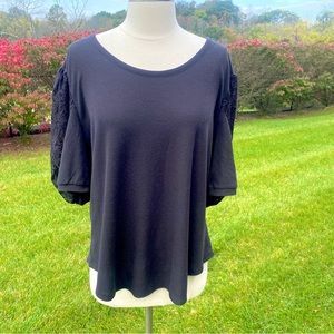 C Est 1946 Black Top Lace Short Sleeves